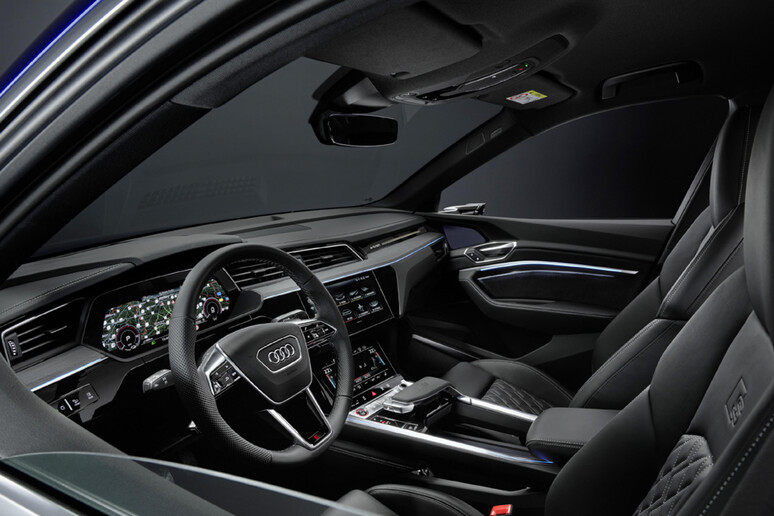 Audi Q8 - RIPRODUZIONE RISERVATA