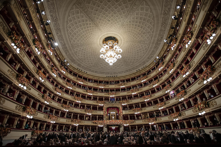Il Teatro alla Scala di Milano - RIPRODUZIONE RISERVATA
