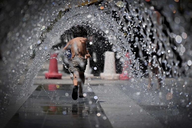 Caldo: ministero Salute, domani bollino rosso in 19 citt? © ANSA/AFP