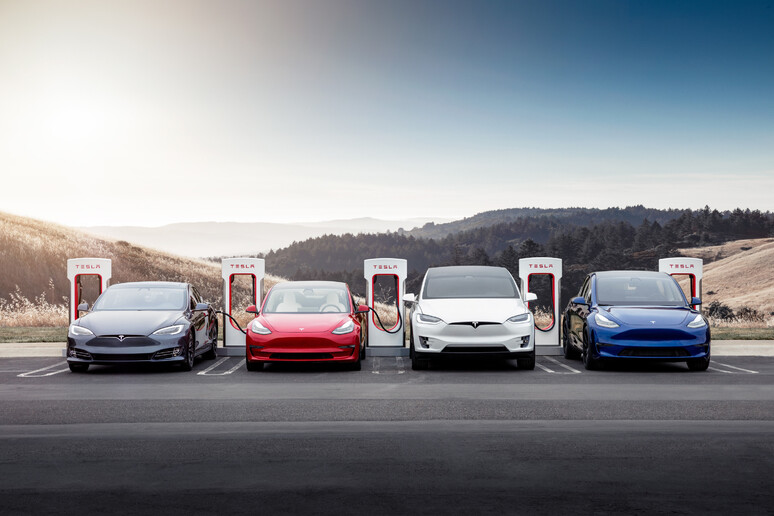 Tesla: aumentano le tariffe di ricarica in Europa - RIPRODUZIONE RISERVATA