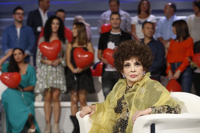 Gina Lollobrigida durante una trasmissione televisiva - RIPRODUZIONE RISERVATA