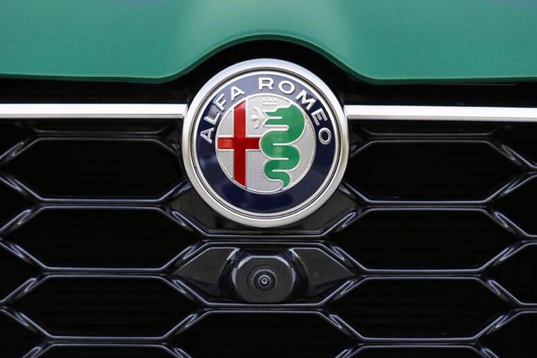 Alfa Romeo Tonale Plug in Hybrid Q4 - RIPRODUZIONE RISERVATA