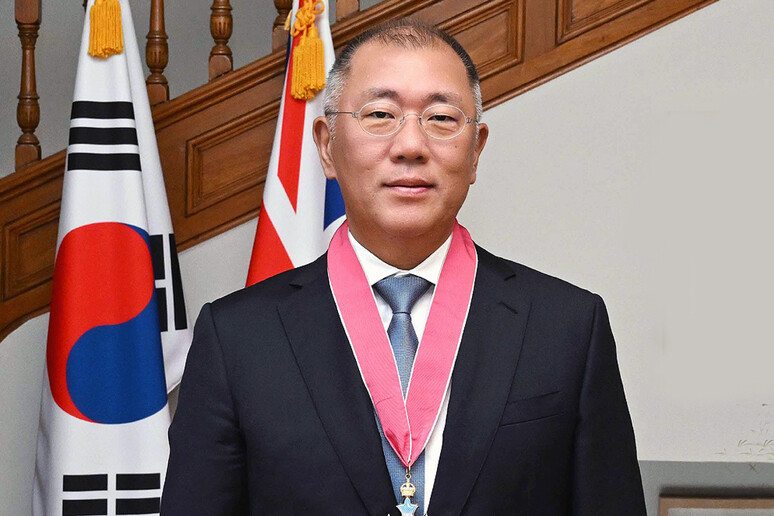 Alta onorificenza Gb al presidente di Hyundai Euisun Chung - RIPRODUZIONE RISERVATA