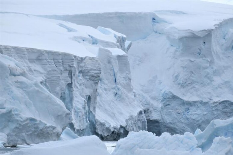 Un ghiacciaio in Antartide (fonte: Anna Hogg) - RIPRODUZIONE RISERVATA