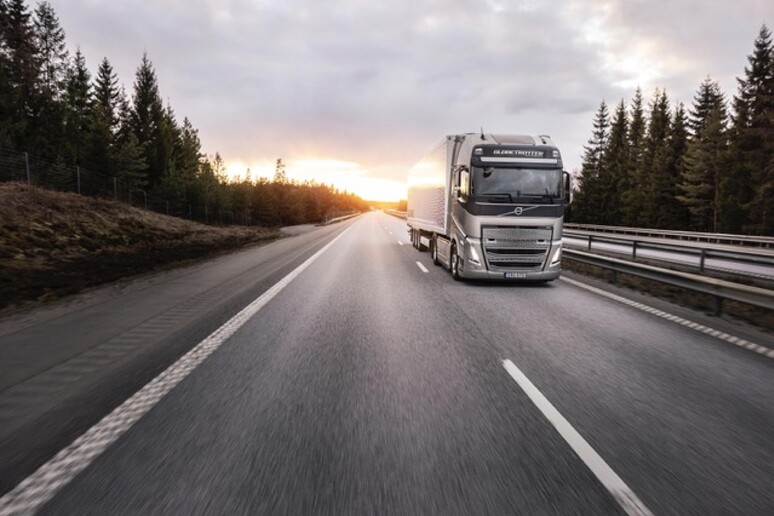 Volvo Trucks allarga gli orizzonti dopo 2022 record © ANSA/Web