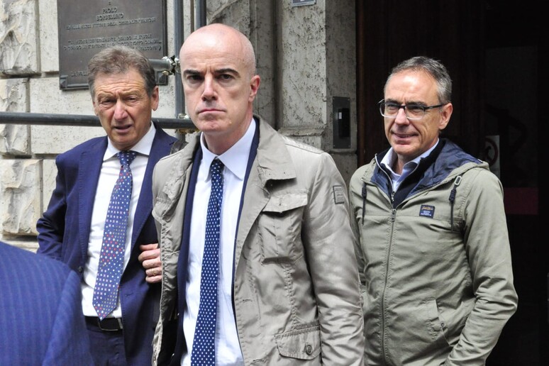 Maxi condominio a Cervinia, da sinistra Ezio Colliard, l 'avvocato Filippo Vaccino e Valerio Cappelletti - RIPRODUZIONE RISERVATA